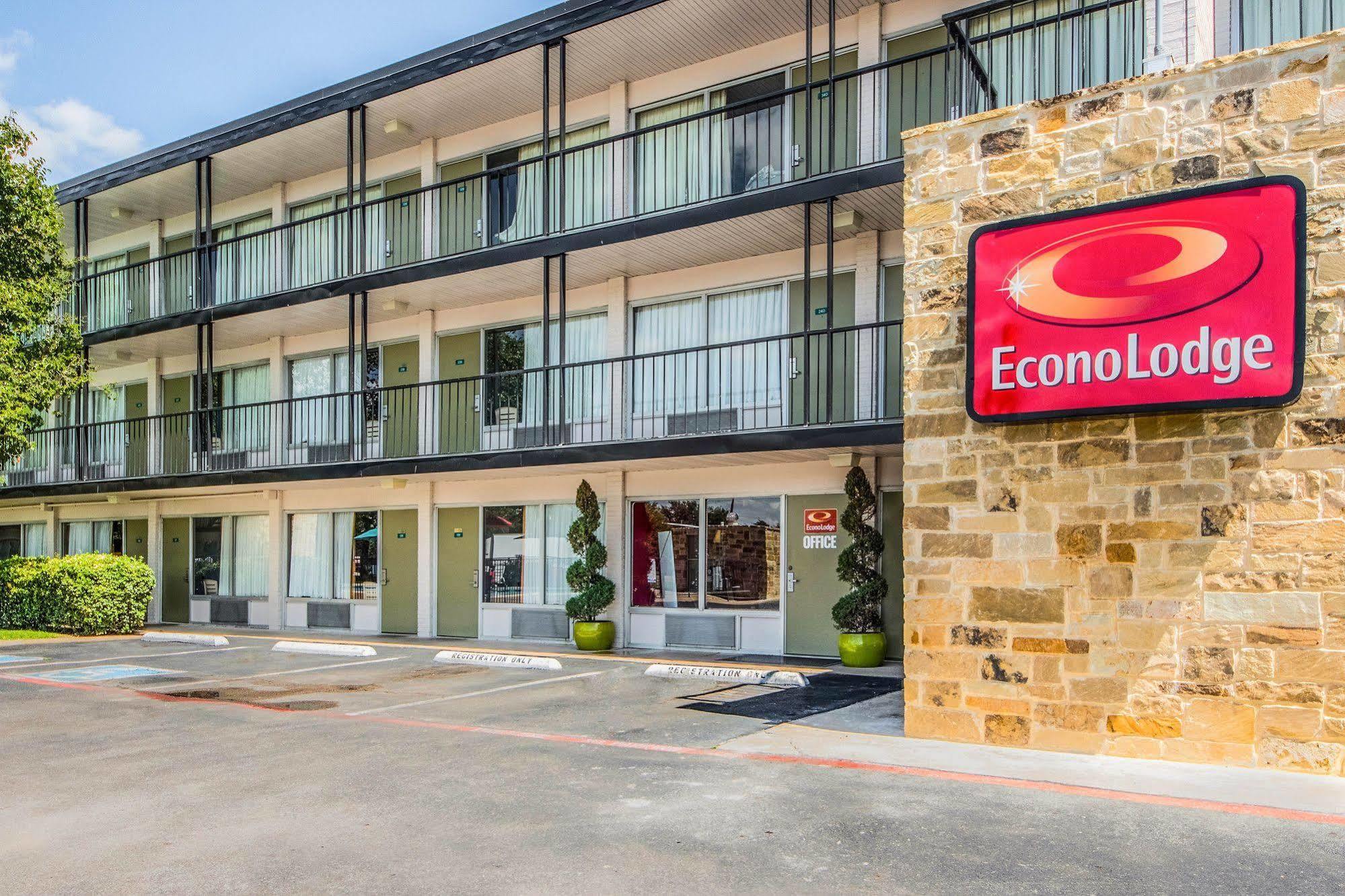 Econo Hospedaje Airport I-35 North Farmers Branch Exterior foto