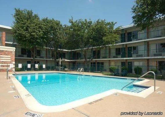 Econo Hospedaje Airport I-35 North Farmers Branch Exterior foto